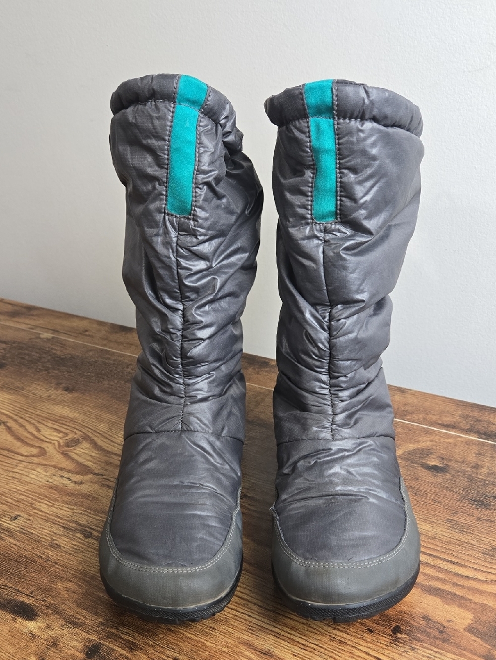 Merrell Frost Glove Primaloft Insulated Waterproof Boots Womens Size 7